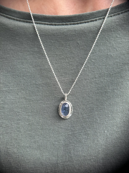 Rose cut Tanzanite pendant