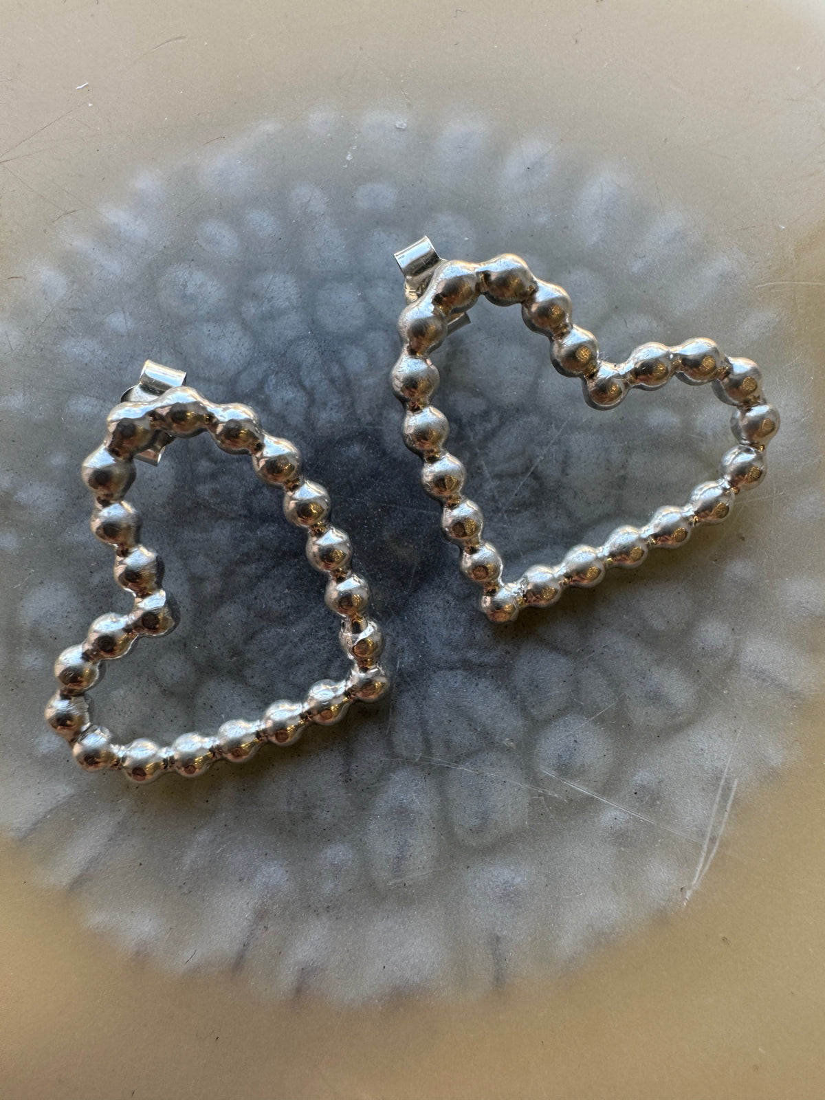 Unruly heart earrings