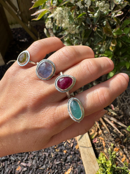 Rose cut East to West Grandidierite ring