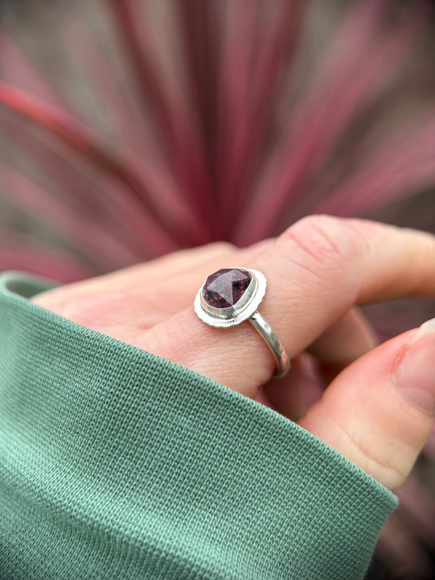 Rose cut Winza Sapphire ring