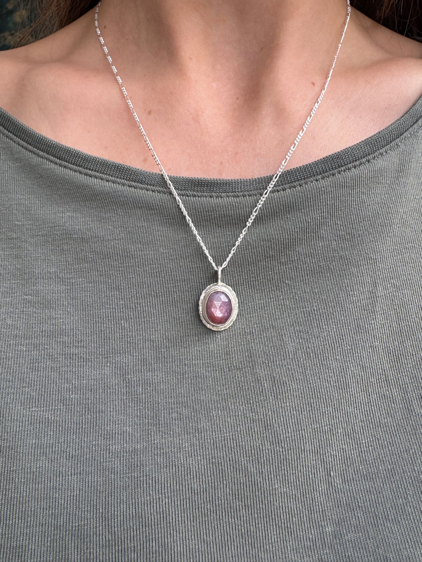 Rose cut silky Sapphire pendant
