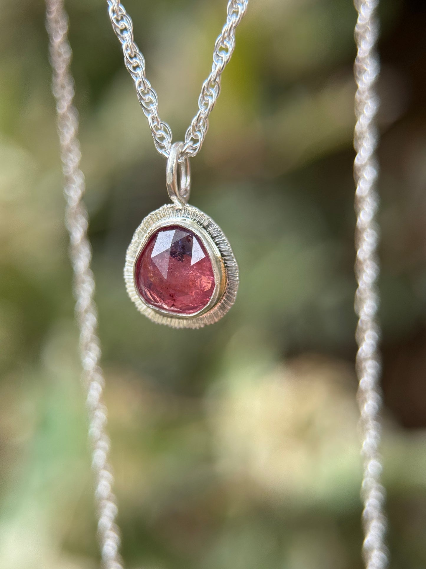 Rose cut Winza Sapphire pendant
