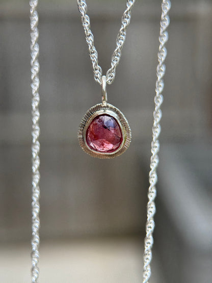 Rose cut Winza Sapphire pendant