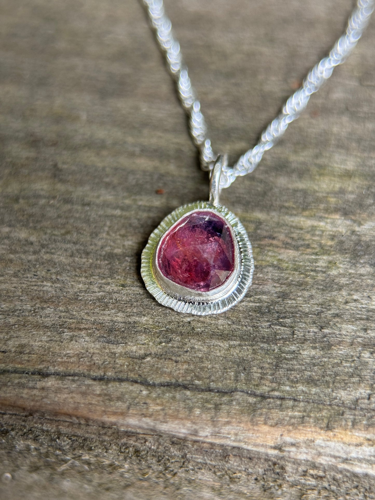 Rose cut Winza Sapphire pendant