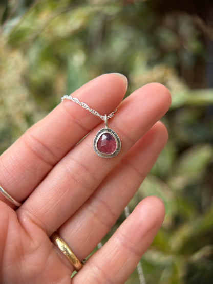 Rose cut Winza Sapphire pendant