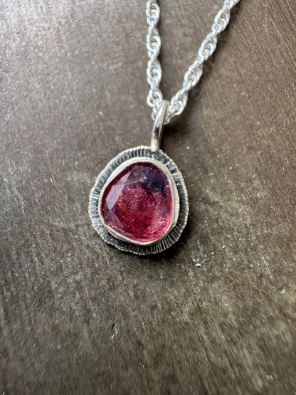 Rose cut Winza Sapphire pendant