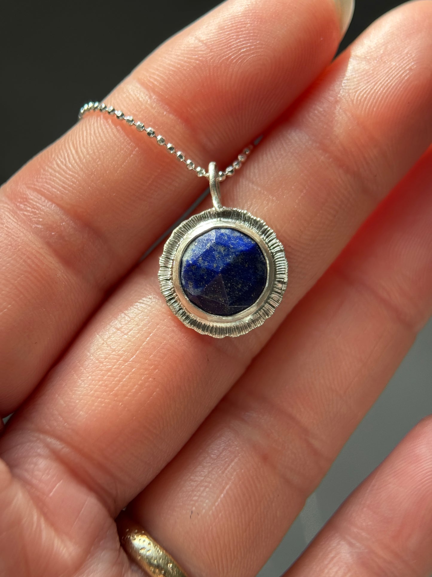 Rose cut round Lapis Lazuli pendant