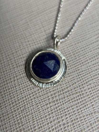 Rose cut round Lapis Lazuli pendant