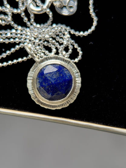 Rose cut round Lapis Lazuli pendant