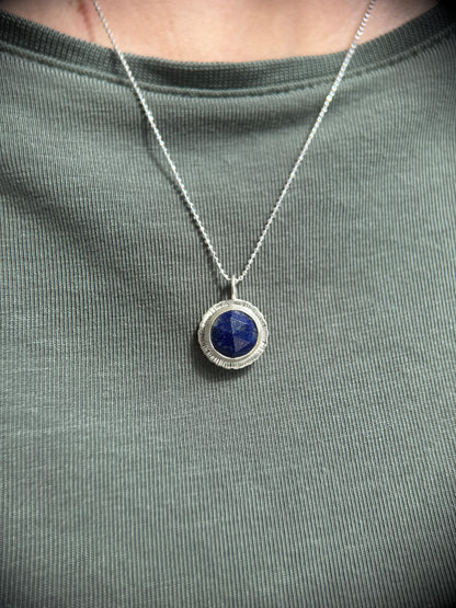 Rose cut round Lapis Lazuli pendant