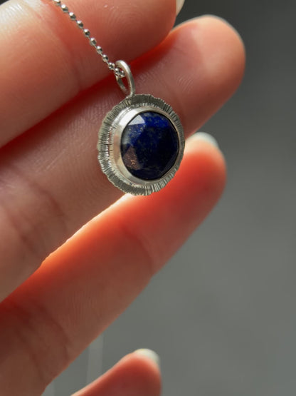 Rose cut round Lapis Lazuli pendant