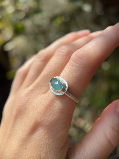 Rose cut East to West Grandidierite ring